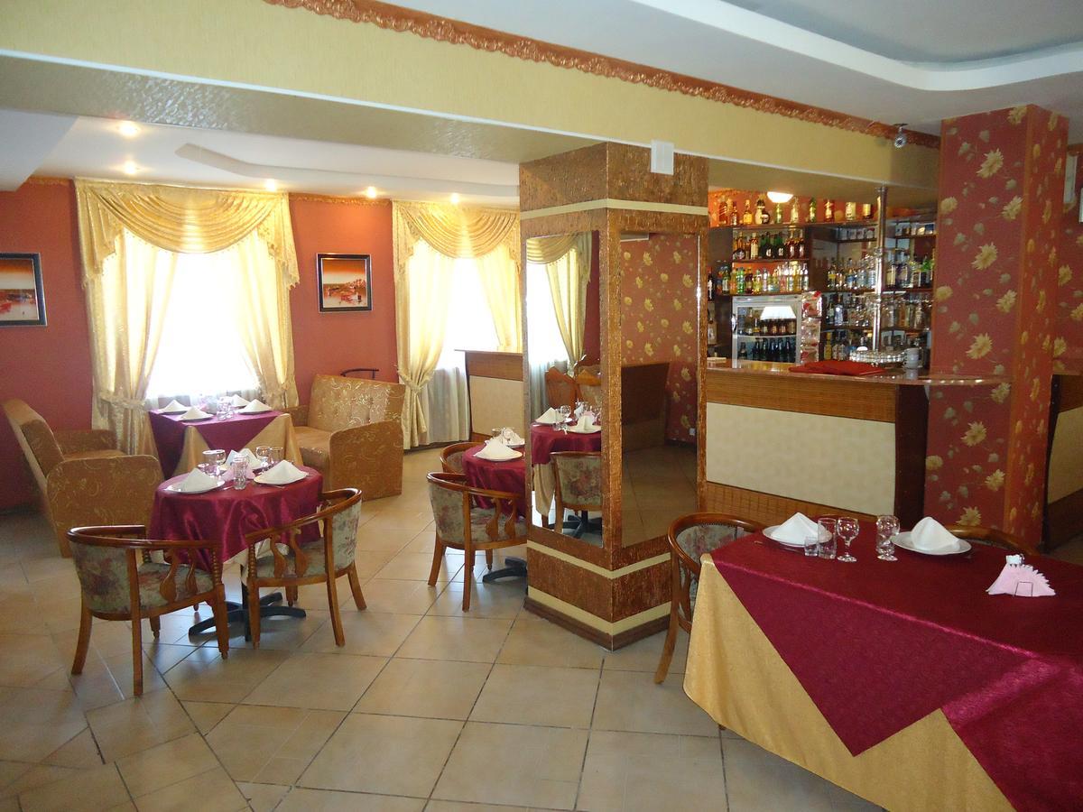 Hotel Altay Leninogorsk エクステリア 写真