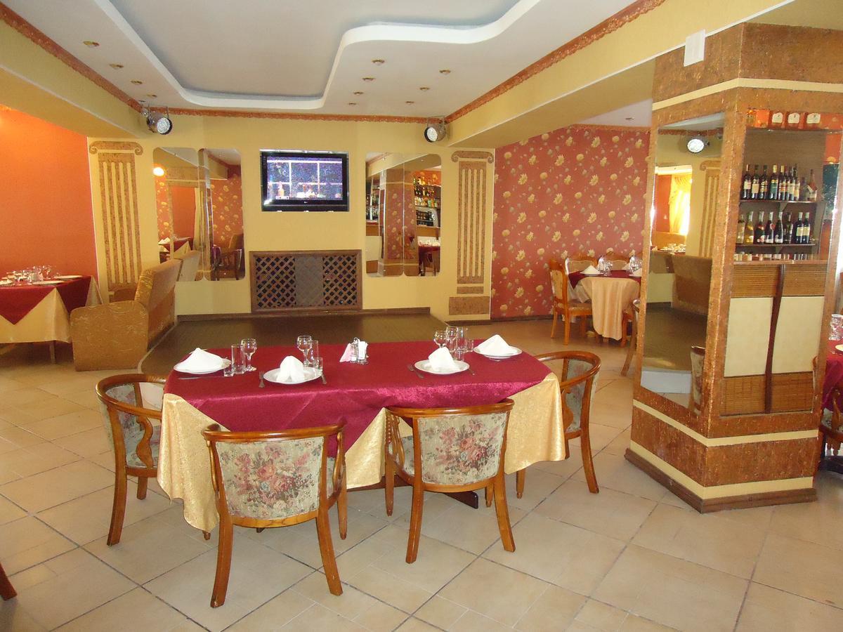 Hotel Altay Leninogorsk エクステリア 写真