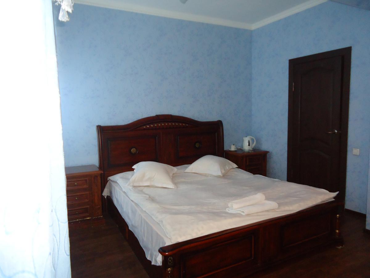 Hotel Altay Leninogorsk エクステリア 写真