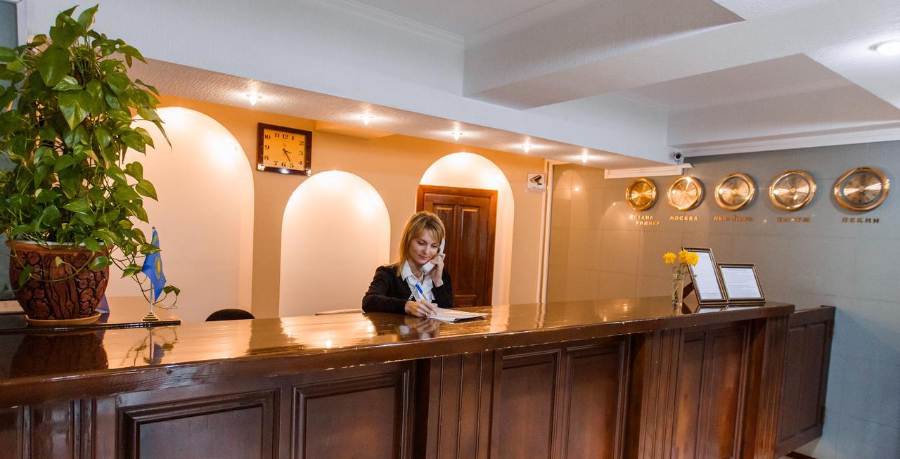 Hotel Altay Leninogorsk エクステリア 写真