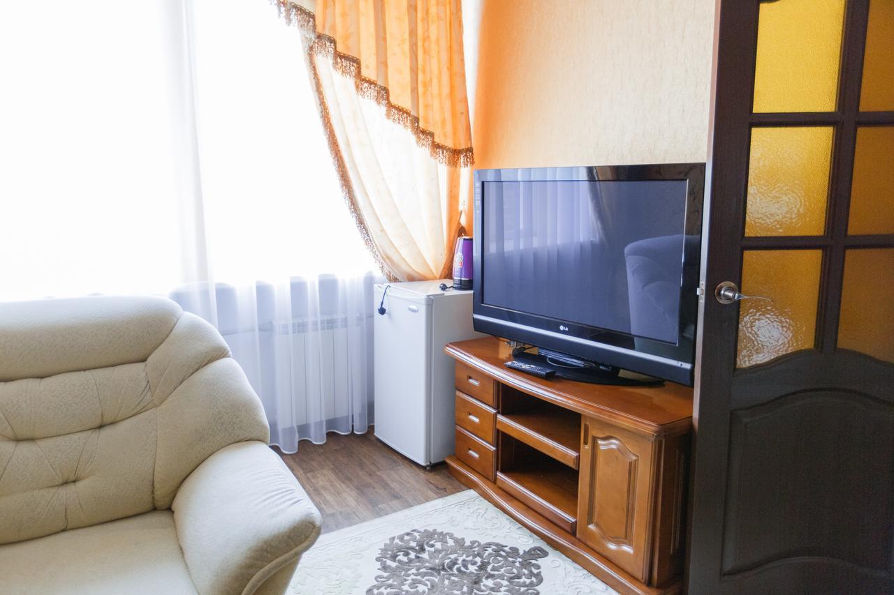 Hotel Altay Leninogorsk エクステリア 写真