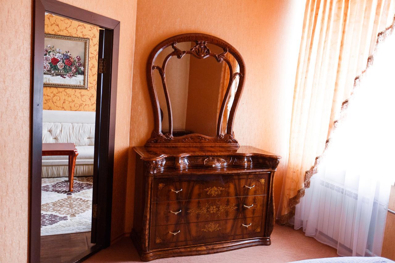 Hotel Altay Leninogorsk エクステリア 写真